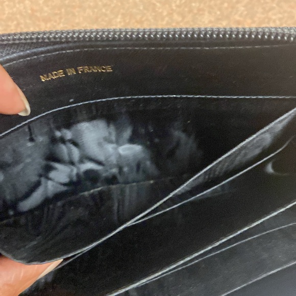Chanel Caviar Zip Around Wallet - Picture 8 of 13